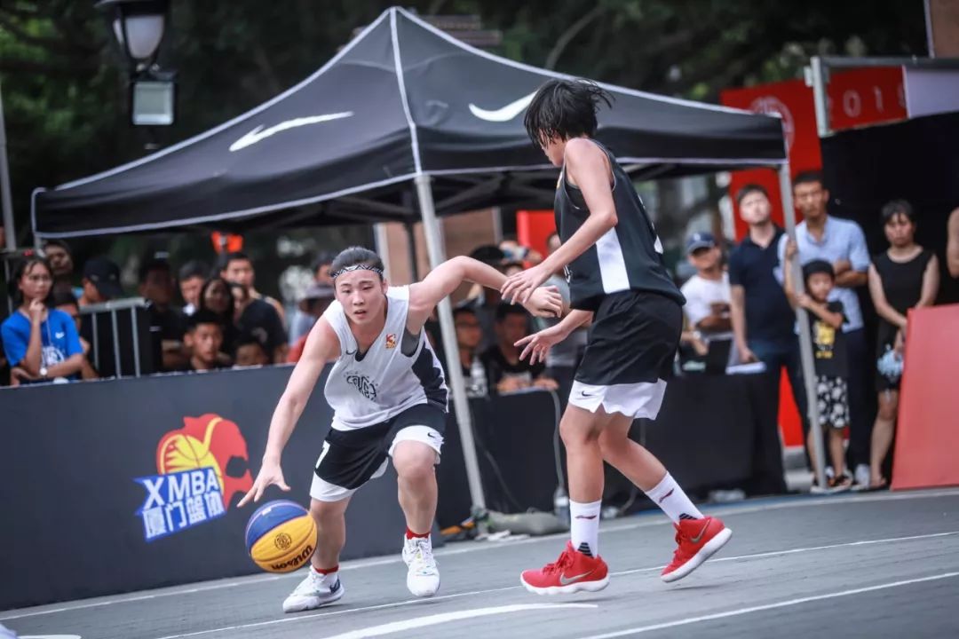 关于南美篮球冠军赛激烈开战，球员实力PK的信息